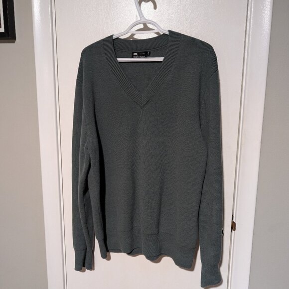 Le 31 V Neck Sweater - Picture 1 of 2